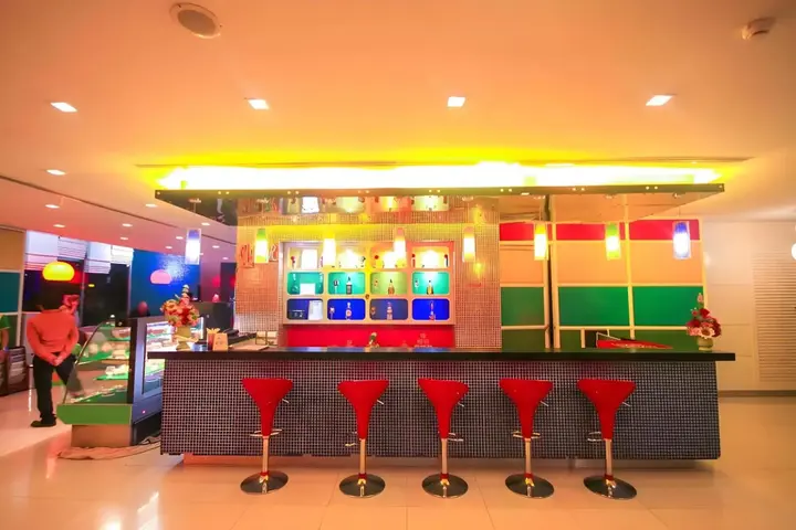 Кхлонг-Янг: V-One Hotel Korat