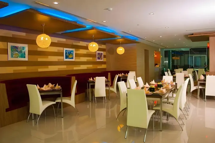 Кхлонг-Янг: V-One Hotel Korat