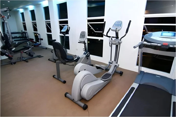 Кхлонг-Янг: V-One Hotel Korat