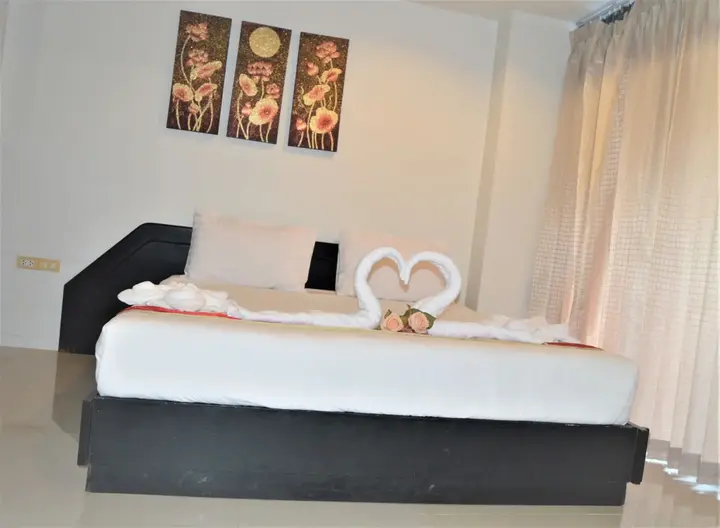 Ханом: B Square Hotel