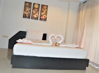 Ханом: B Square Hotel