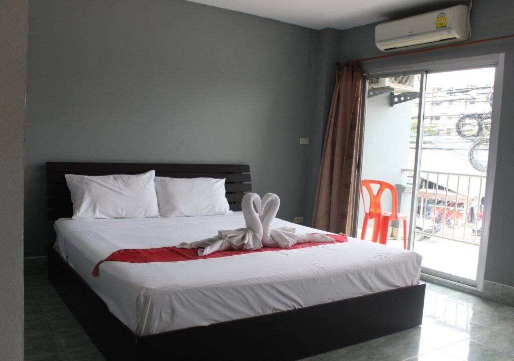 Кату: Artha Guesthouse