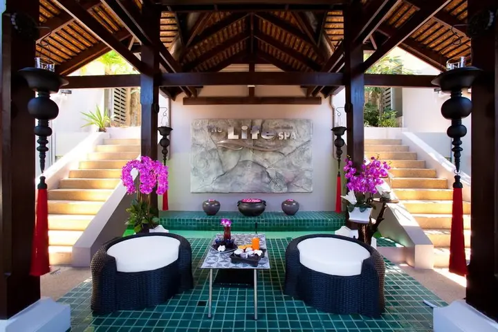 Кату: Курортный отель C&N Resort and Spa