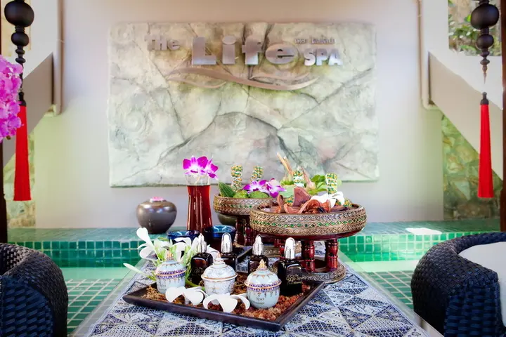 Кату: Курортный отель C&N Resort and Spa