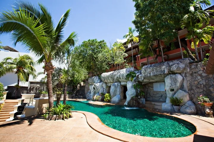 Кату: Курортный отель C&N Resort and Spa