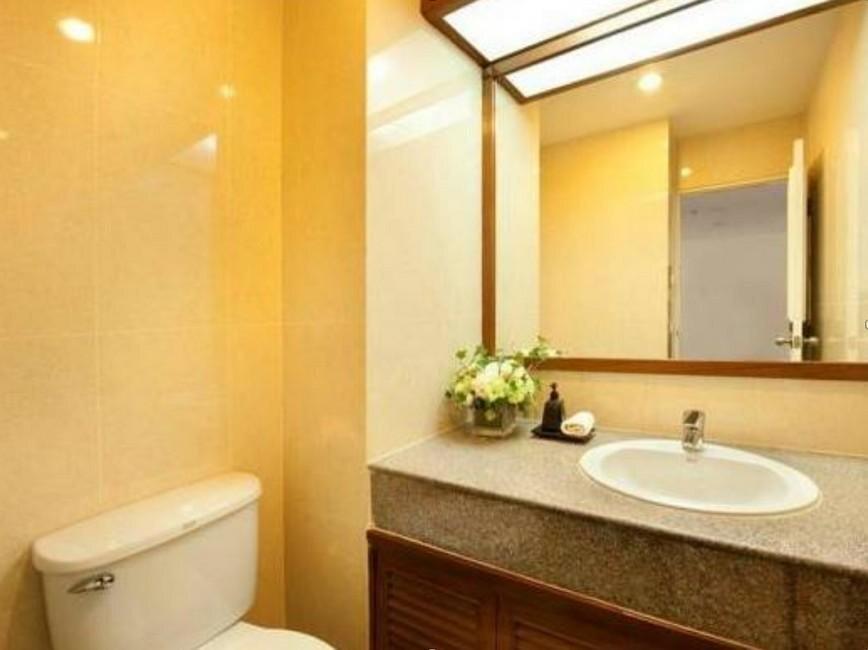 Бангкок: Orchid View Apartment