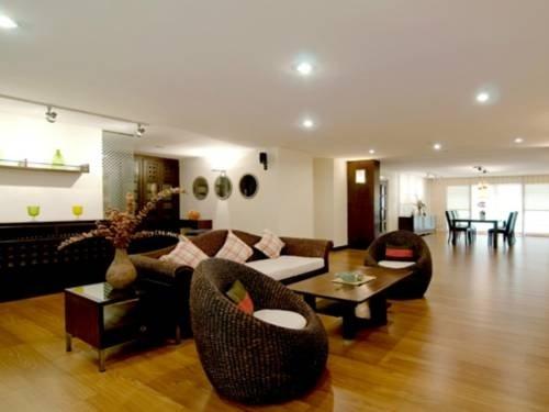 Бангкок: Orchid View Apartment