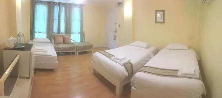 Чиангмай: Triple Palms House