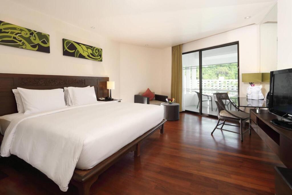 Пхукет: Le Meridien Phuket Beach Resort