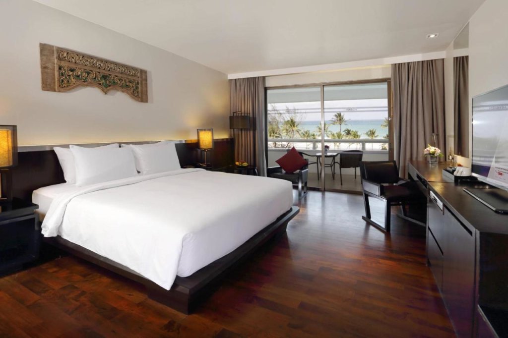 Пхукет: Le Meridien Phuket Beach Resort