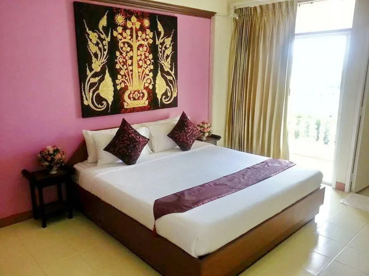 Паттайя: The Sun Resort & Spa