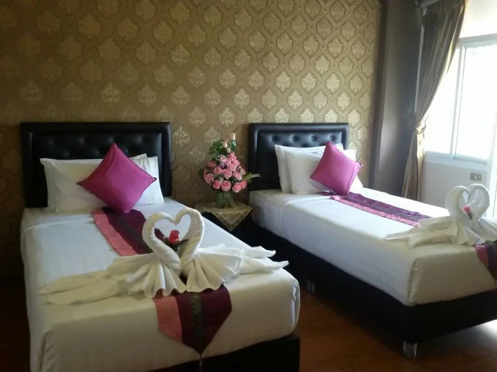 Паттайя: The Sun Resort & Spa