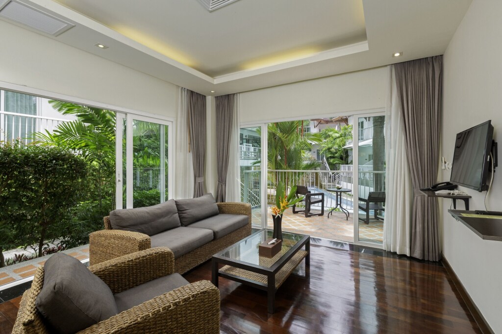 Муанг: Phunawa Resort