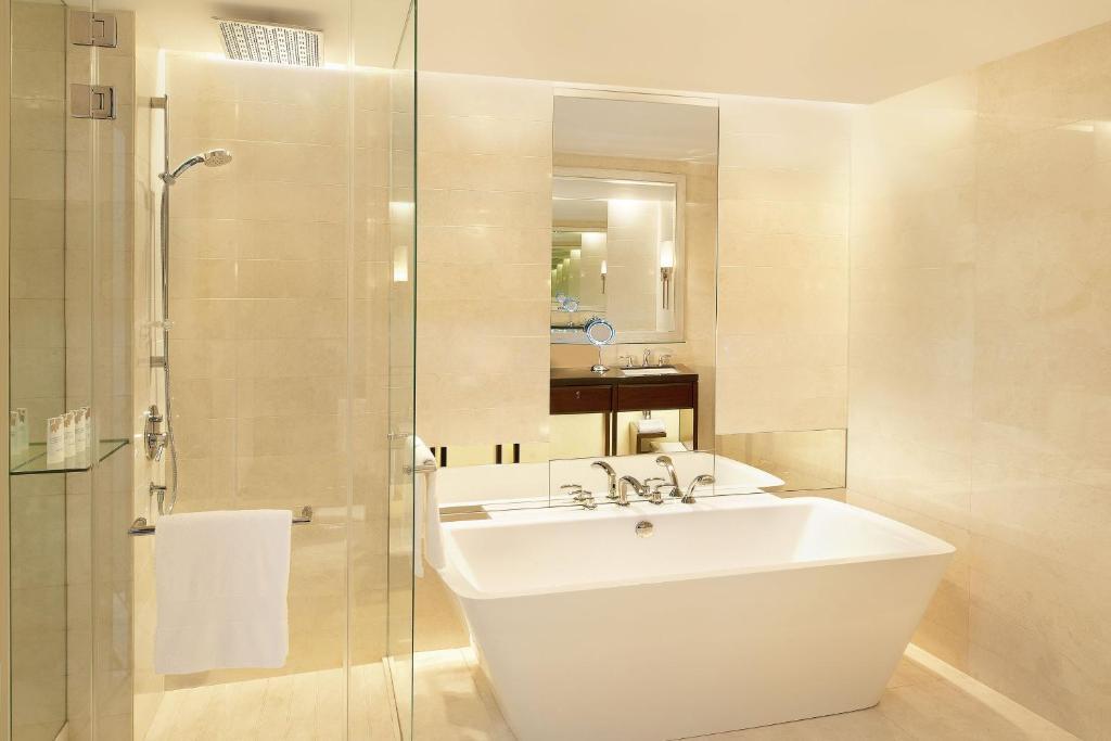 Бангкок: The St. Regis Bangkok