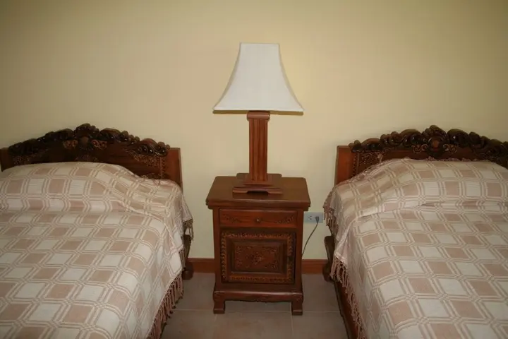 Сам-Рои-Йот: Long Beach Inn