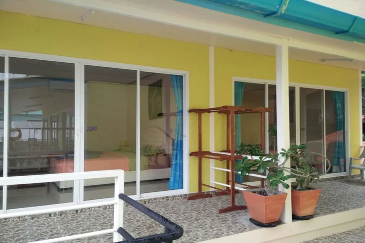 пляж Санрайз: Mama Bungalow Koh Lipe