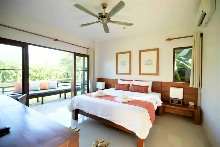 Паи: Yoma hotel