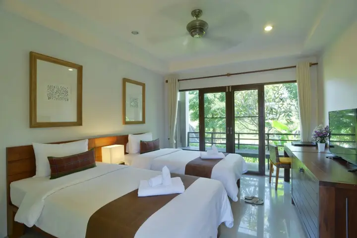 Паи: Yoma hotel
