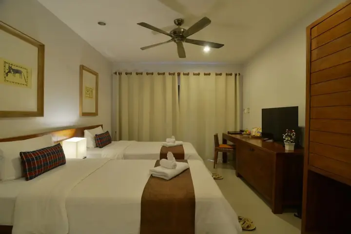 Паи: Yoma hotel