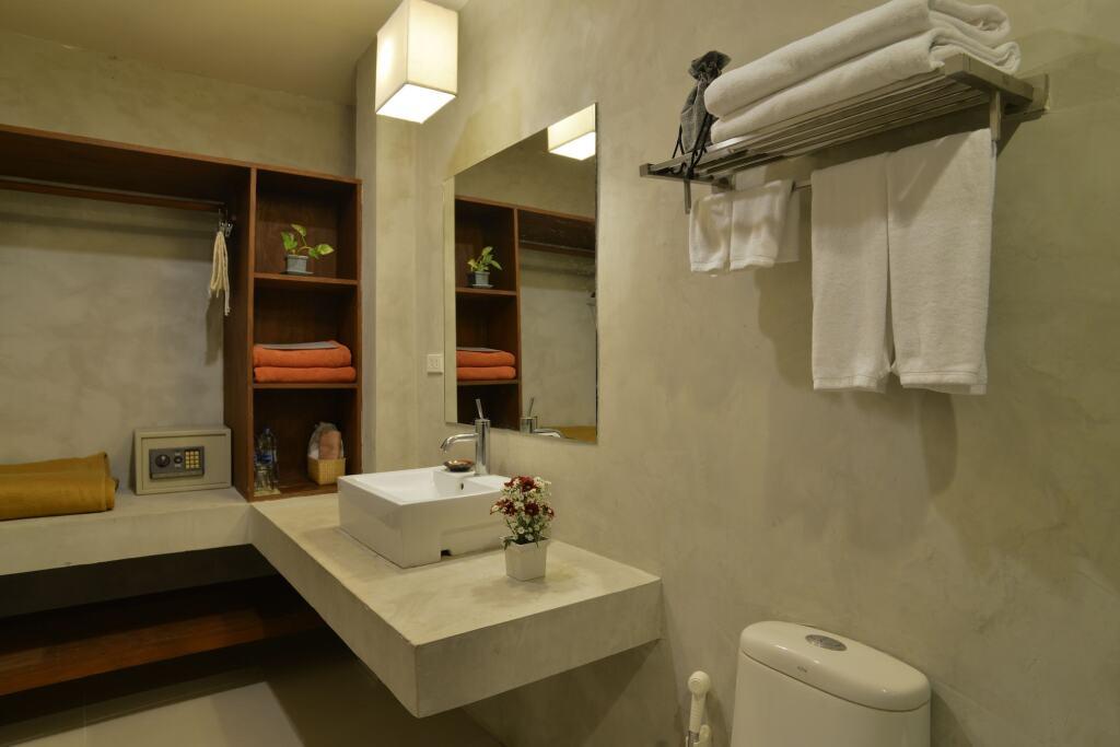 Паи: Yoma hotel