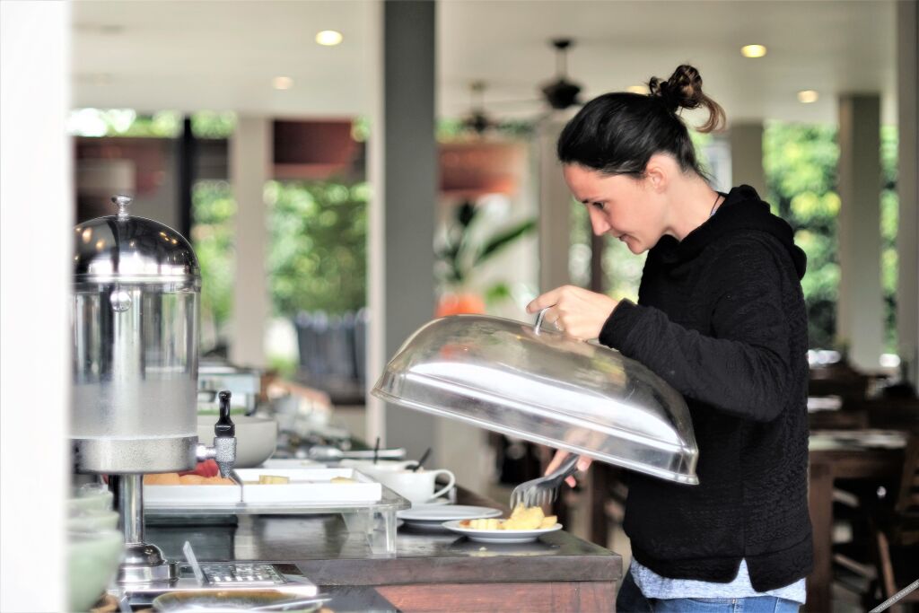 Паи: Yoma hotel