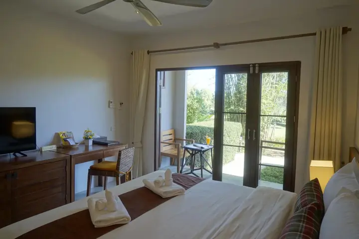 Паи: Yoma hotel