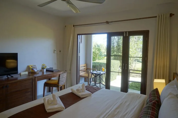 Паи: Yoma hotel