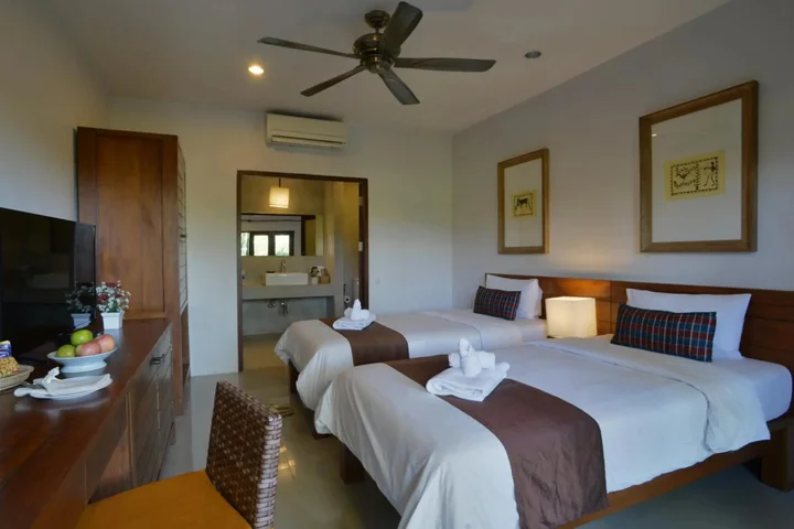 Паи: Yoma hotel