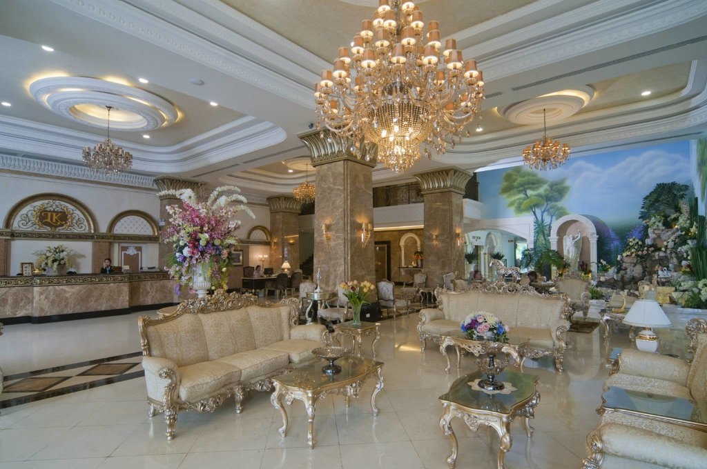 Паттайя: LK The Empress Pattaya