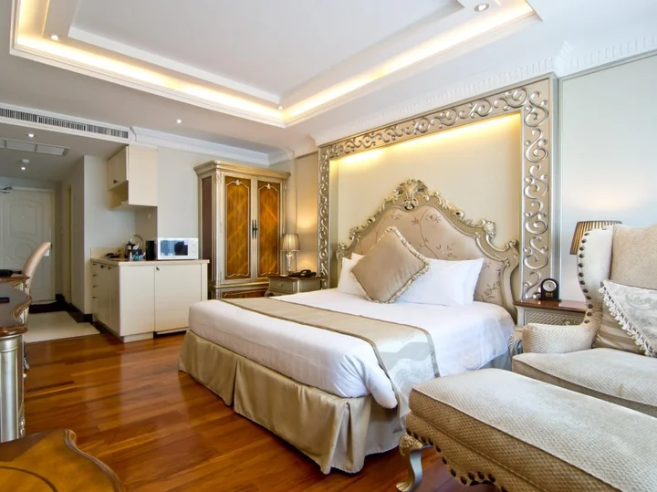 Паттайя: LK The Empress Pattaya