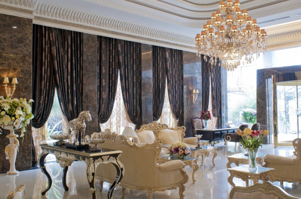 Паттайя: LK The Empress Pattaya
