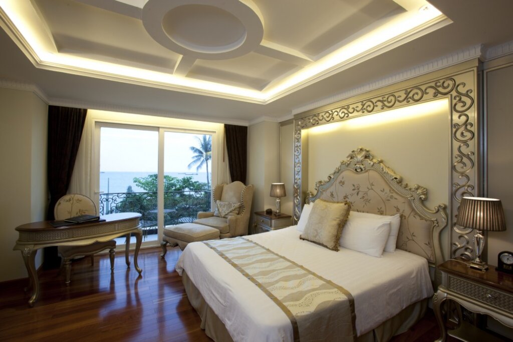 Паттайя: LK The Empress Pattaya