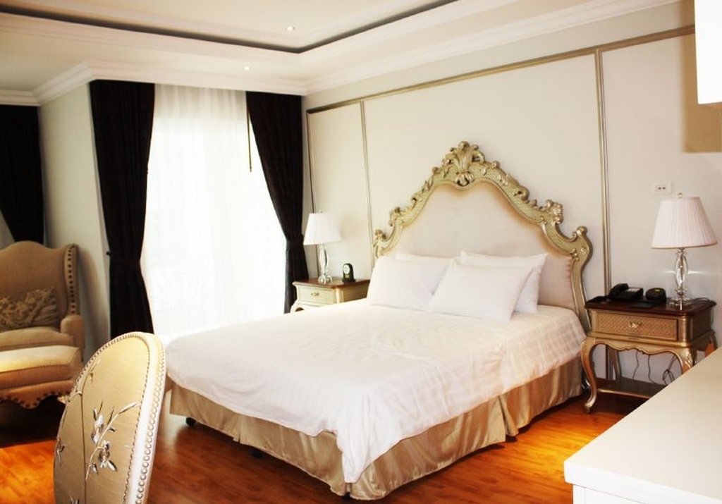 Паттайя: LK The Empress Pattaya