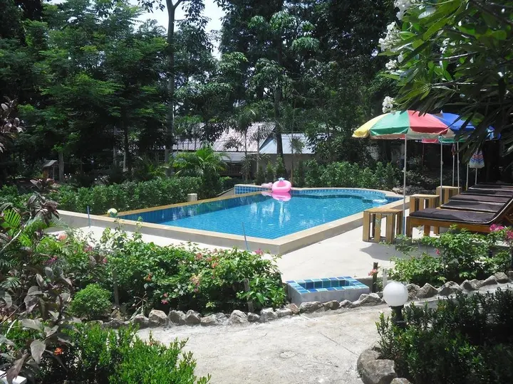 Ко Чанг: Baansanook Bungalows & Pool
