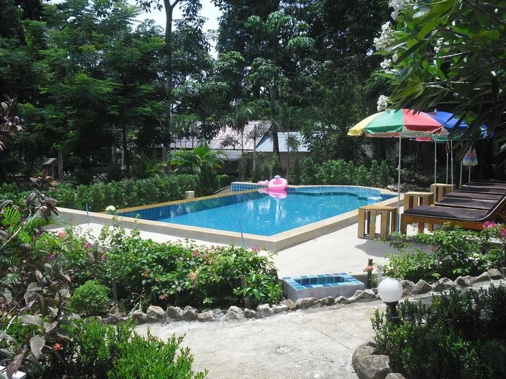 Ко Чанг: Baansanook Bungalows & Pool