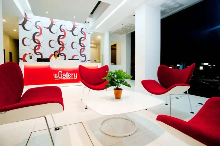 Пхукет: The Gallery Hotel