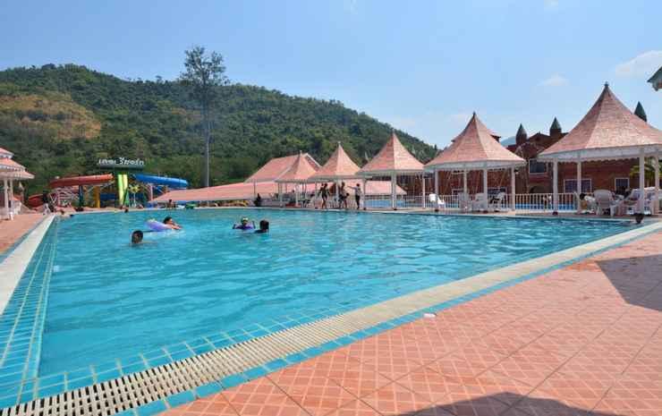 Дан-Макхам-Тиа: The Resort at Suanphueng