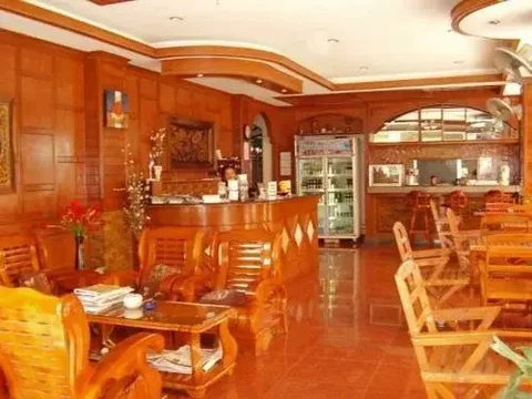 Кату: Siam Hotel