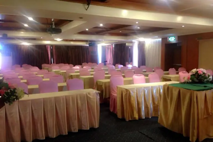 Нонтхабури: Nonthaburi Palace Hotel