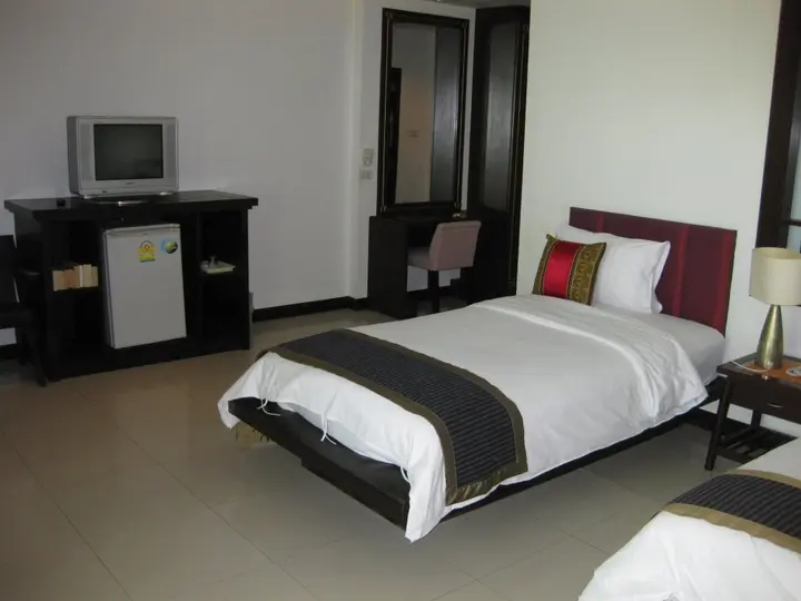 Тхаланг: Phuket Naithon Resort
