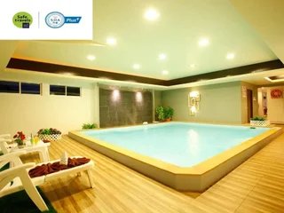 Муанг: Nize Hotel