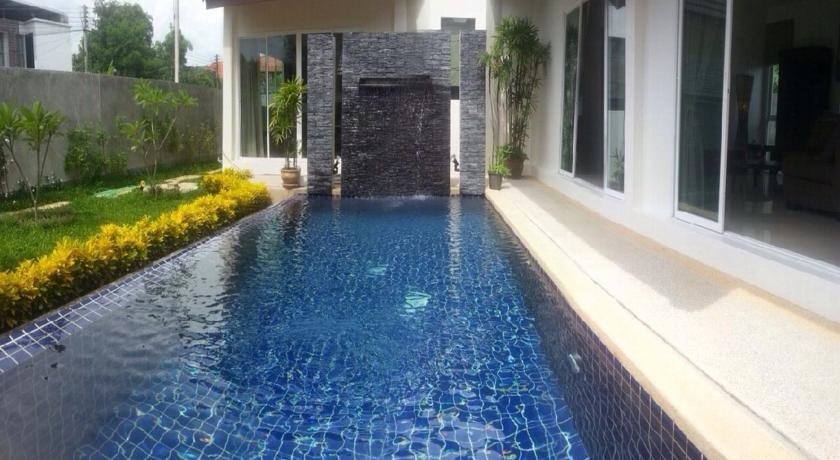 Private Pool Villa at Thalang — фото 1