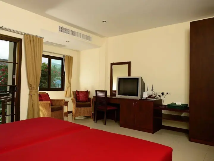 Кату: Kamala Beachfront Apartment