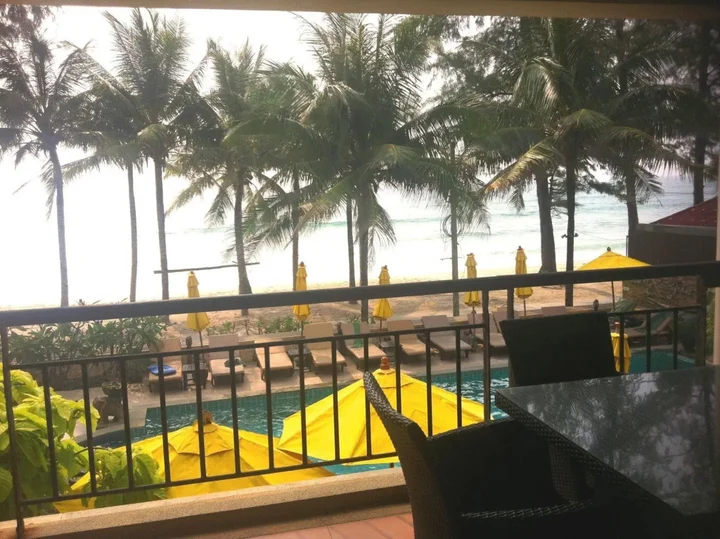Кату: Kamala Beachfront Apartment