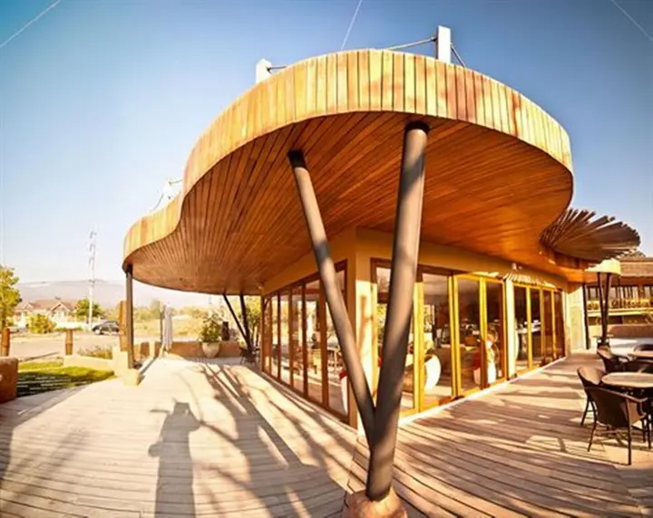 Паи: Montis Resort