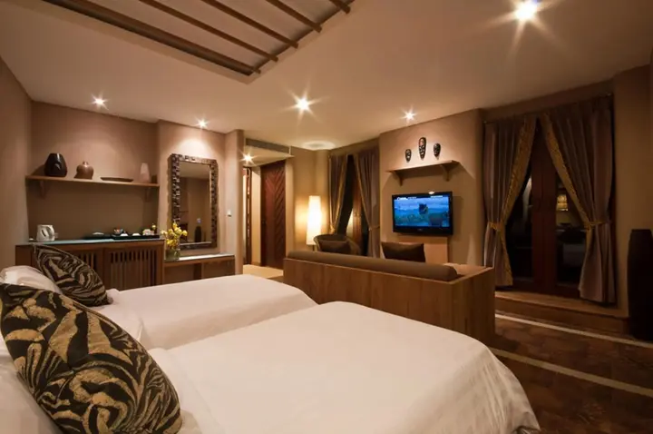Паи: Montis Resort