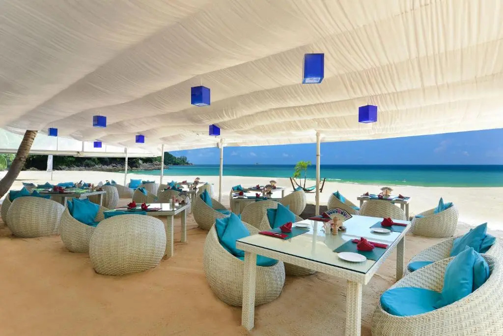 Тхаланг: Andaman White Beach Resort
