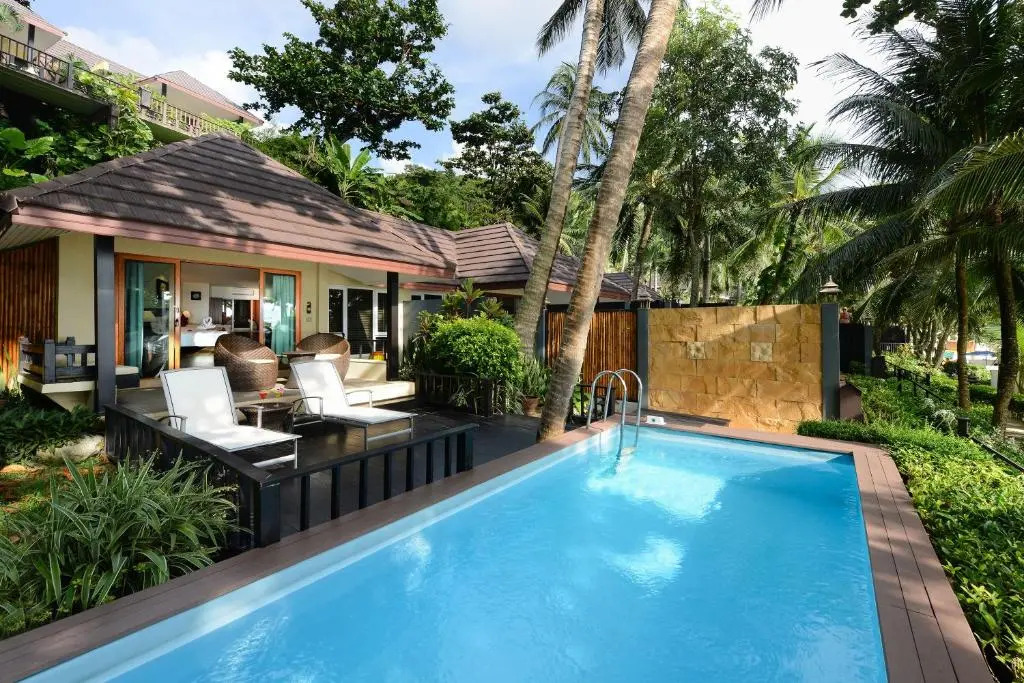 Тхаланг: Andaman White Beach Resort