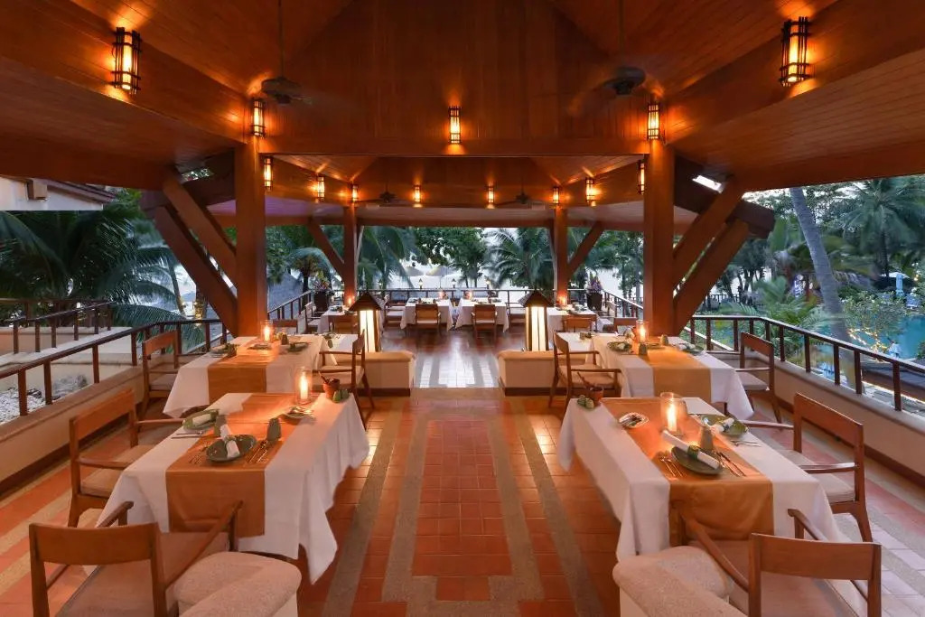Тхаланг: Andaman White Beach Resort