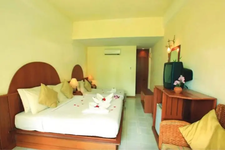 Самуи: Palm Island Hotel